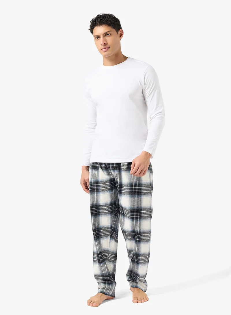 Regular fit tee and Pant set